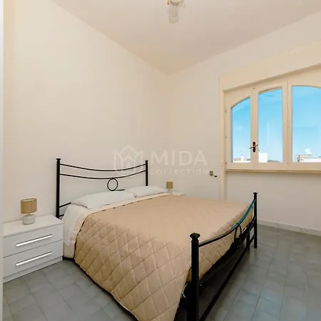 Infinity Sea View Apartment *